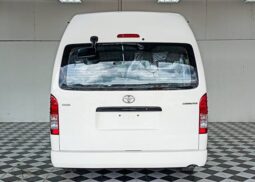 
										TOYOTA COMMUTER 2015 full									