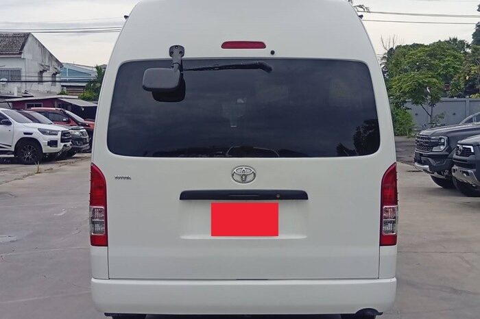 
								TOYOTA COMMUTER 2016 full									