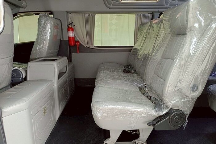 
								TOYOTA COMMUTER 2020 full									