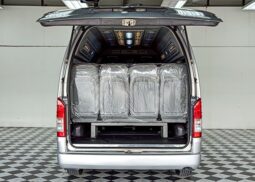 
										TOYOTA COMMUTER 2020 full									