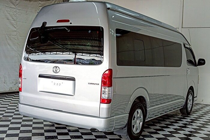
								TOYOTA COMMUTER 2020 full									