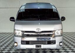 TOYOTA COMMUTER 2020