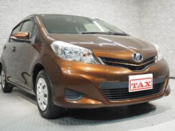 TOYOTA VITZ 2013