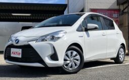 TOYOTA VITZ 2017