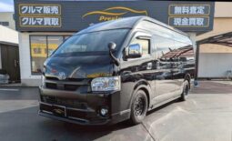 TOYOTA HIACE COMMUTER 2021