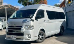 TOYOTA HIACE COMMUTER 2016