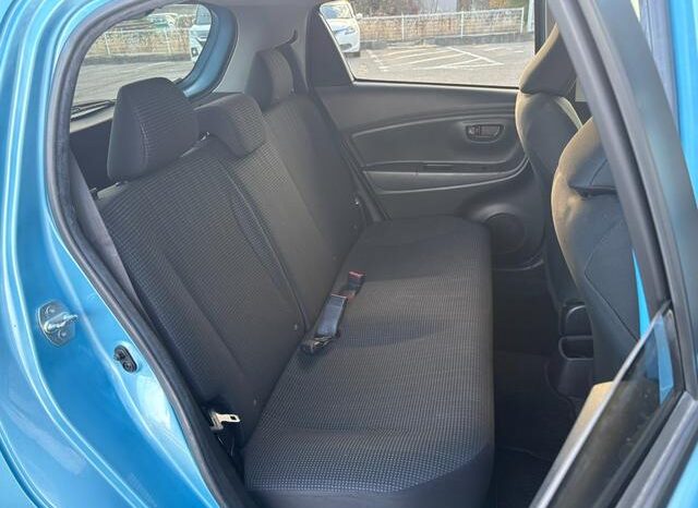 
								TOYOTA VITZ 2015 full									