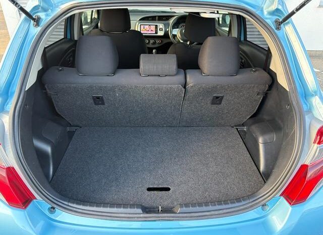 
								TOYOTA VITZ 2015 full									