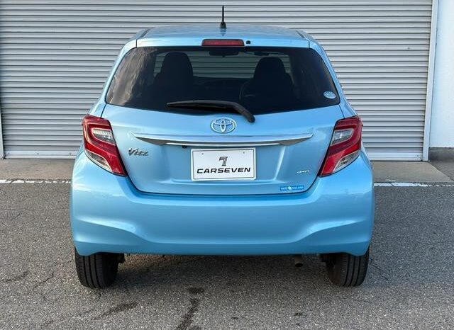 
								TOYOTA VITZ 2015 full									