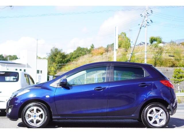 
								MAZDA DEMIO 15C 2013 full									