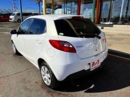 
										MAZDA DEMIO 13-V HID EDITION  2011 full									