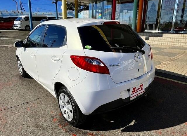 
								MAZDA DEMIO 13-V HID EDITION  2011 full									