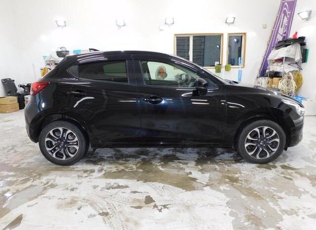 
								MAZDA DEMIO XD TOURING 2018 full									