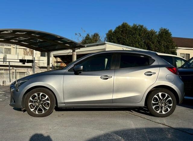 
								MAZDA DEMIO XD TOURING  2015 full									