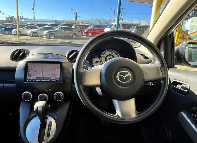 
								MAZDA DEMIO 13-V HID EDITION  2011 full									