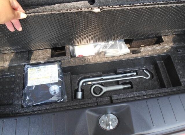 
								MITSUBISHI EK CUSTOM 2017 full									