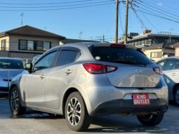 
										MAZDA DEMIO XD TOURING  2015 full									