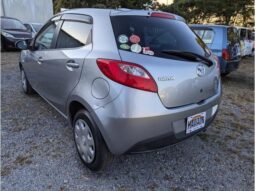 
										MAZDA DEMIO 13C 2009 full									