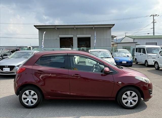 
								MAZDA DEMIO 15C 2012 full									