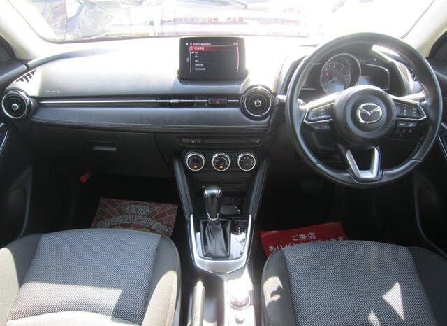 
								MAZDA DEMIO XD TOURING 2017 full									