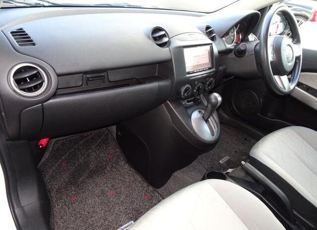 
								MAZDA DEMIO 13C-V SMART EDITION II 2012 full									