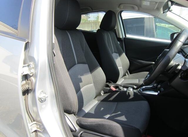 
								MAZDA DEMIO XD TOURING 2017 full									