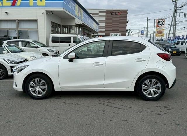 
								MAZDA DEMIO 15S 2019 full									