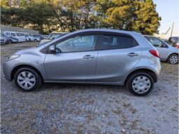 
										MAZDA DEMIO 13C 2009 full									