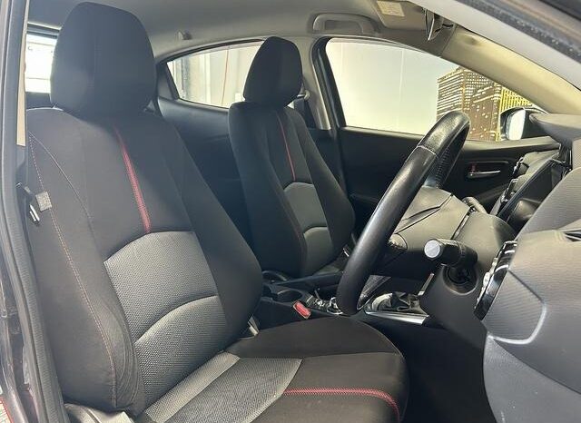 
								MAZDA DEMIO XD TOURING 015 full									