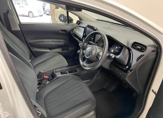 
								TOYOTA AQUA 2024 full									