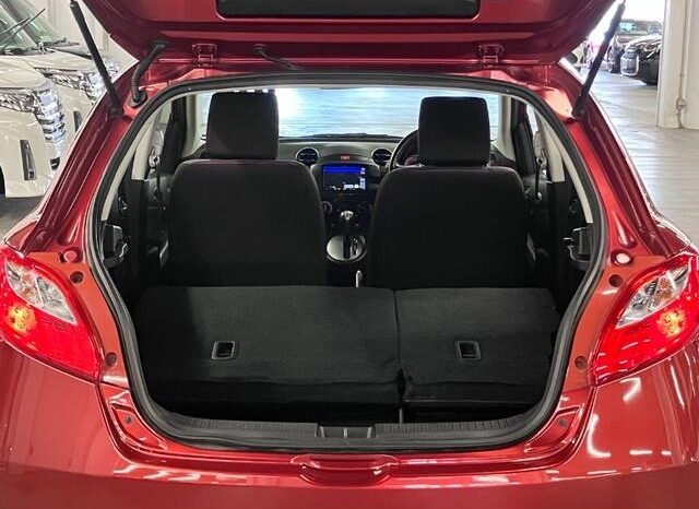 
								MAZDA DEMIO 13C-V SMART EDITION II 2014 full									