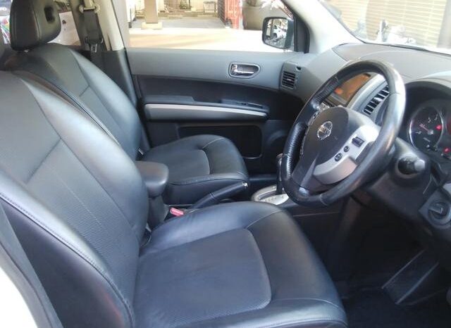 
								NISSAN X-TRAIL 2009 full									