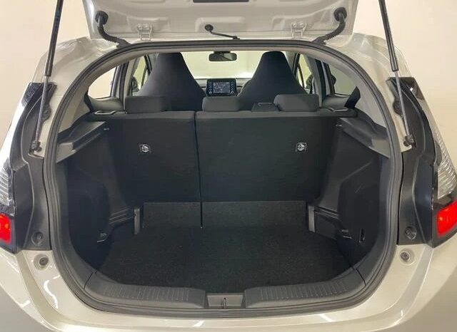 
								TOYOTA AQUA 2024 full									