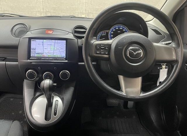 
								MAZDA DEMIO 13-SKYACTIV 2012 full									
