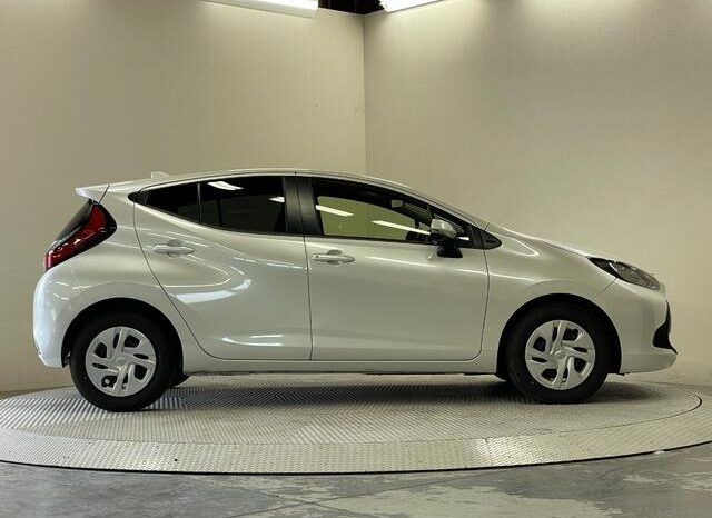 
								TOYOTA AQUA 2024 full									