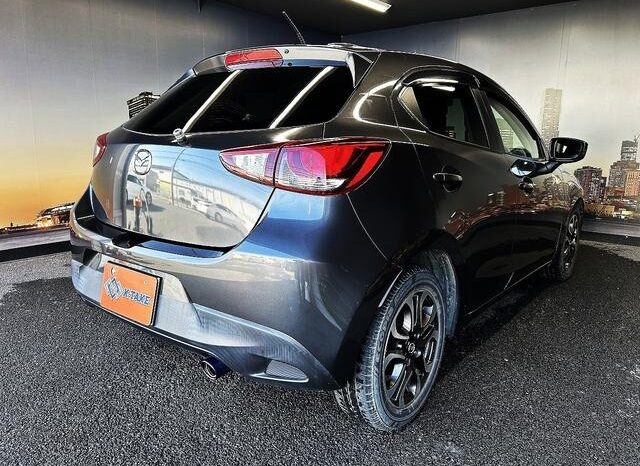 
								MAZDA DEMIO XD TOURING 015 full									