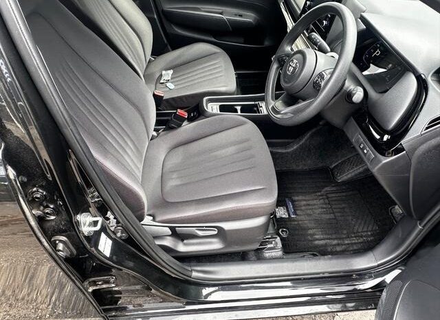 
								TOYOTA AQUA 2024 full									