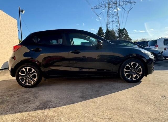 
								MAZDA DEMIO XD BLACK TOURING 2016 full									