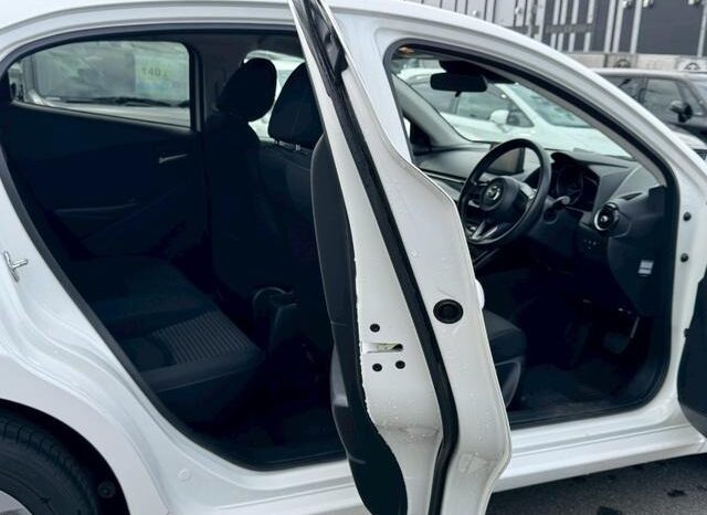 
								MAZDA DEMIO 15S 2019 full									