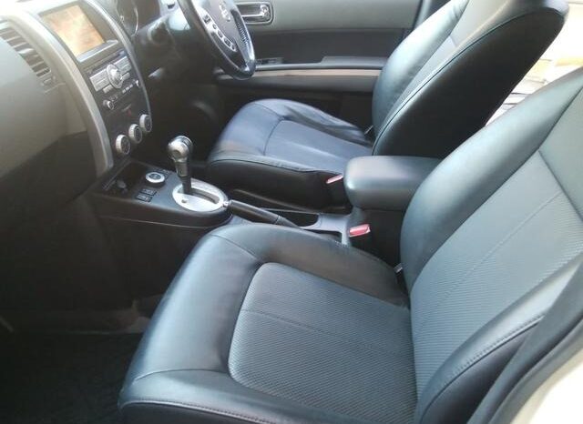 
								NISSAN X-TRAIL 2009 full									
