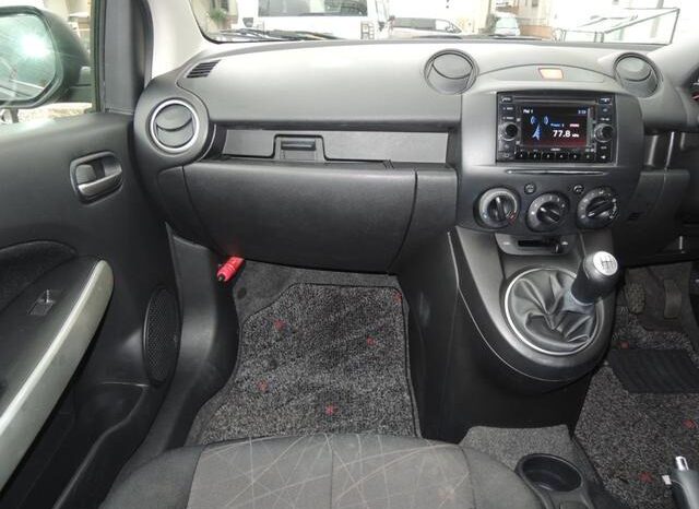 
								MAZDA DEMIO 13C 2013 full									