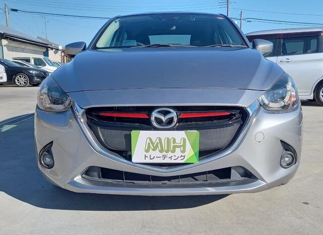 
								MAZDA DEMIO XD BLACK TOURING 2016 full									