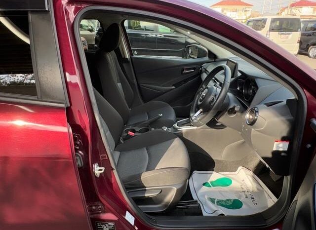 
								MAZDA DEMIO 13S TOURING 2017 full									