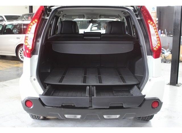 
								NISSAN X-TRAIL 20GT 2012 full									