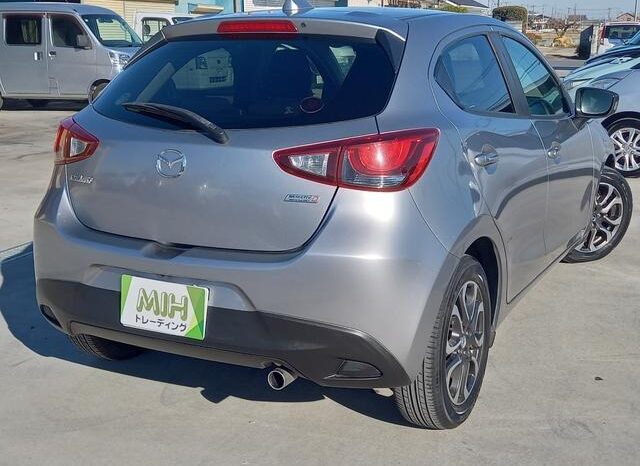 
								MAZDA DEMIO XD BLACK TOURING 2016 full									