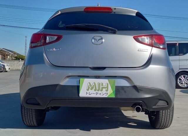 
								MAZDA DEMIO XD BLACK TOURING 2016 full									