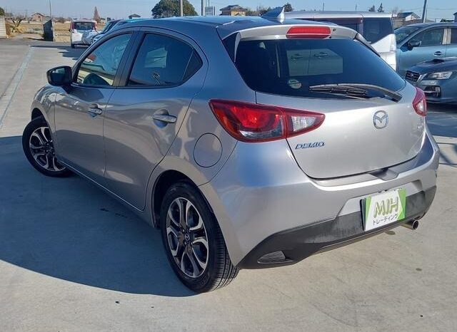 
								MAZDA DEMIO XD BLACK TOURING 2016 full									