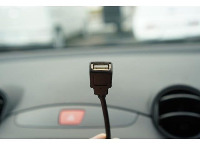 
								MAZDA DEMIO 15C 2013 full									