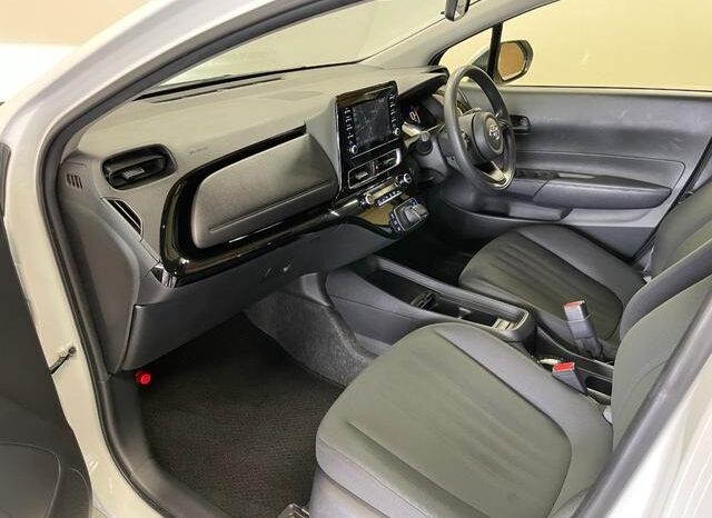 
								TOYOTA AQUA 2024 full									