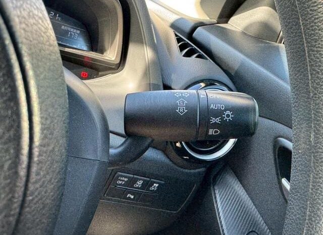 
								MAZDA DEMIO 15S 2019 full									